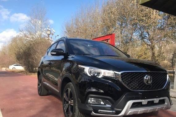 小舅子刚去定了东南DX3，见我提了这车，第二天直接去退了