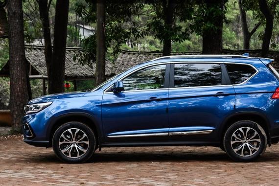 被合资逼疯了，东风终于出了款高逼格SUV，吊打合资仅8万多
