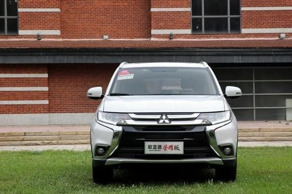 手握20万预算, 该买三菱欧蓝德、日产奇骏、还是JEEP指南者?