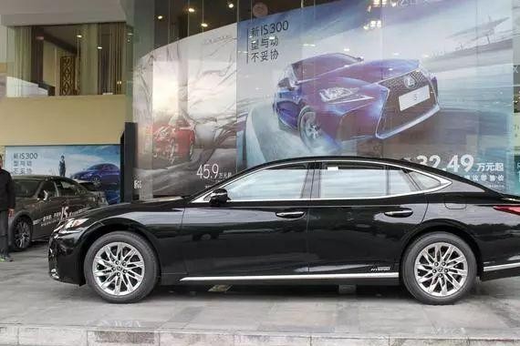 实拍全新雷克萨斯LS500h 东莞土豪已入手