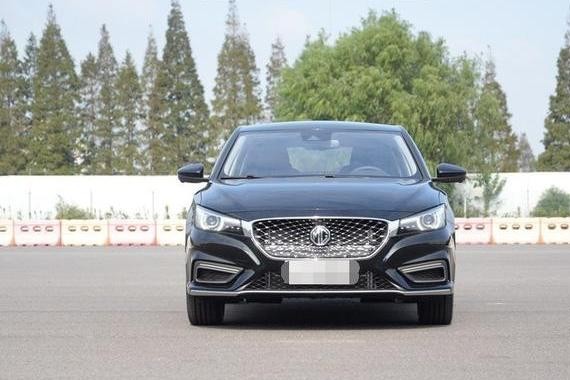 开奥迪的老板娘叫我买帝豪，我却提了这车，同事说自己也得买一辆