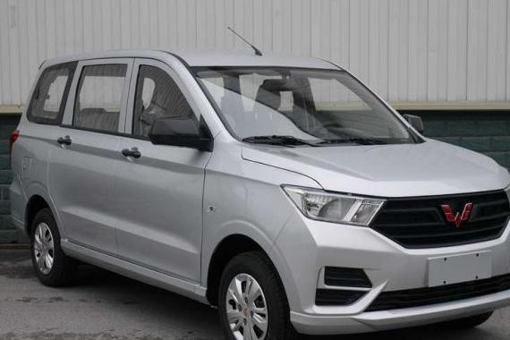 神车大换脸 新款五菱宏光S申报图曝光