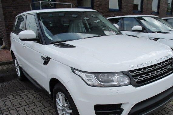 酷爱硬派越野，四缸发动机也行更适合嫂子开哦！