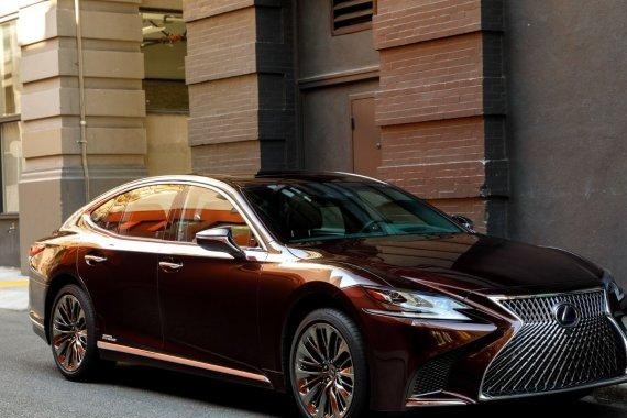 雷克萨斯全新LS上市