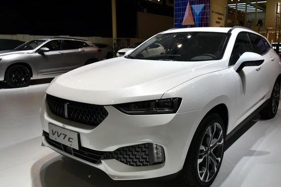 最长脸国产车，上市3天销量破万，连汉兰达都不放在眼里！