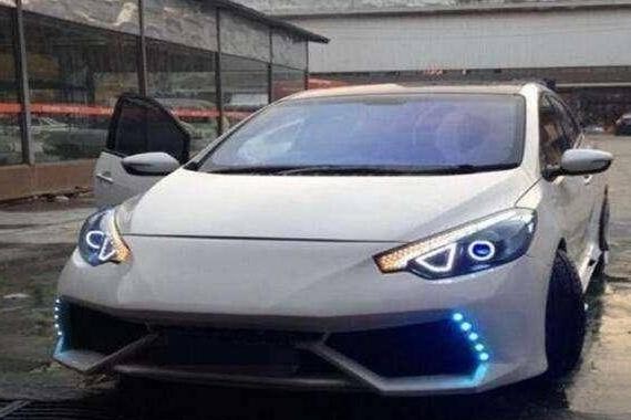 起亚K3秒变兰博基尼？车主被骗10万改装费！