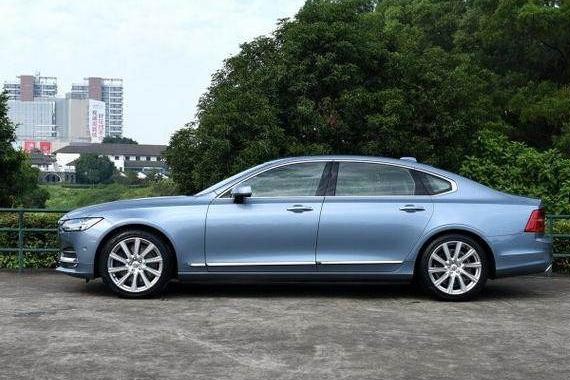 全球公认最安全，比A6还要长50mm，37万宝马5系都哭了