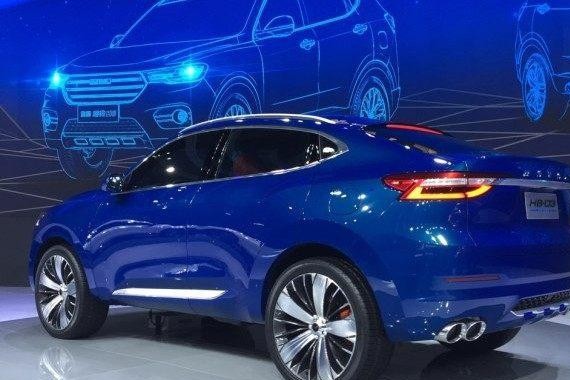 哈弗最新款SUV，配4根排气管，一箱油能跑2000公里