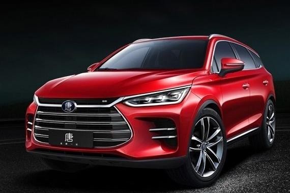 大屏90度旋转，大灯胜奥迪A7，这是比亚迪啥车？特斯拉都看呆了