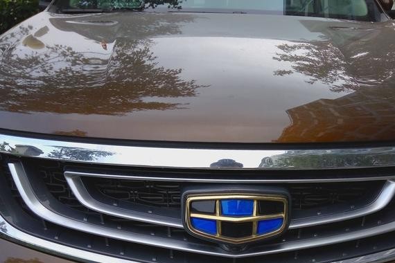 实拍有着吉利最美SUV之称的吉利博越，赶紧来围观！