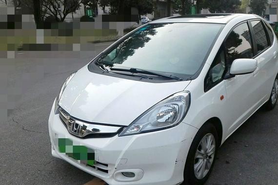 我在某二手车平台买了台飞度，一分钱没花，还赚了一千五