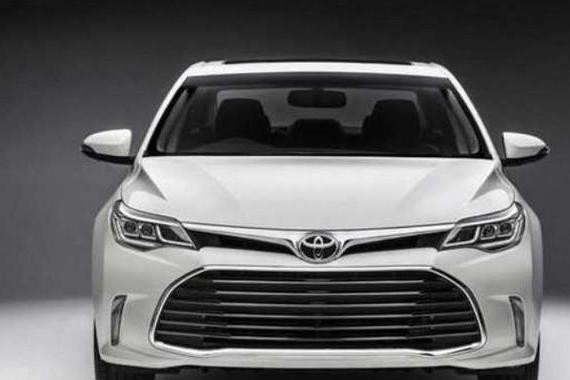 丰田爆发全新车系，买凯美瑞不如买它，外观真是太漂亮了！