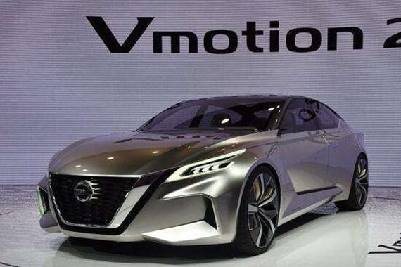 这款全新天籁帅到逆天，内饰无比科幻，售价17万还看什么凯美瑞