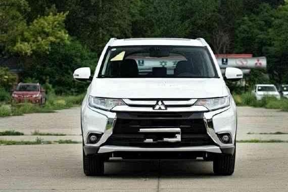 三菱终究还是发飙了，全新SUV刚上市就降价，15万吊打vv7