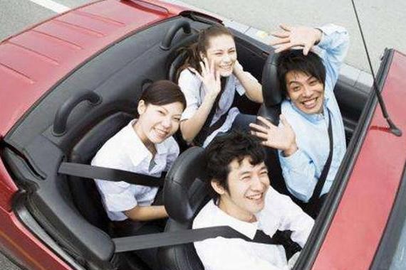 马云达摩院刷屏！科技范成潮流，三款8万小车PK谁智领同级？