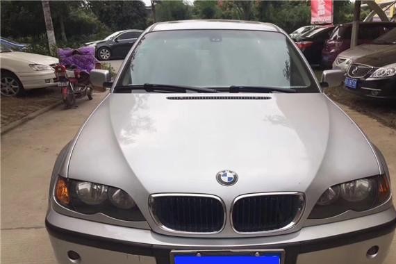 几万块就能买宝马体验原汁原味的德系宝马操控，何必去买飞度