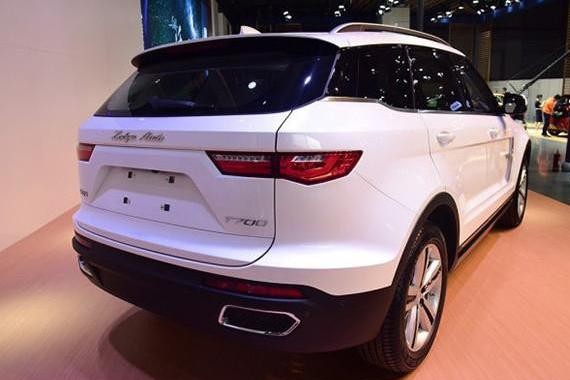 2017年最强势国产SUV非它莫属，电吸门加全景天窗，12万