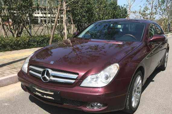 百万奔跑去车管所上牌却被工作人员说：你这辆车是假的，车主懵了