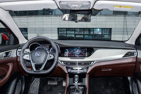 自动挡8万起，全系标配ESP，这四款紧凑级轿车成国人骄傲