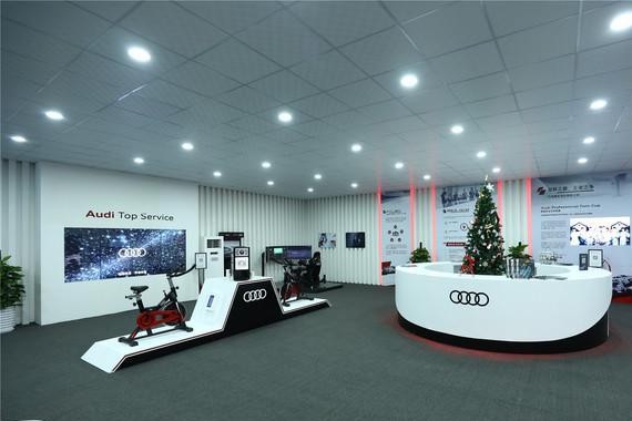 在昆明感受一场“人、车、社会、生活四位一体”的服务