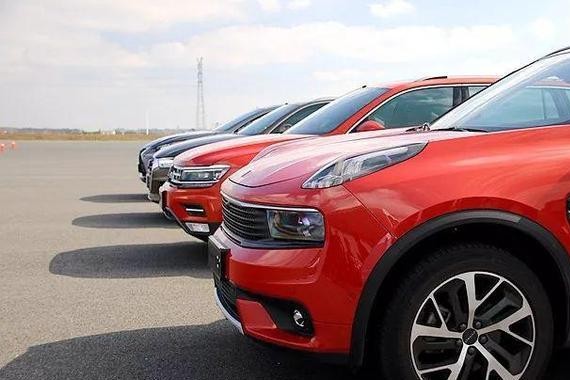 抢先试驾领克01，到底它值不值17-24万的价格？