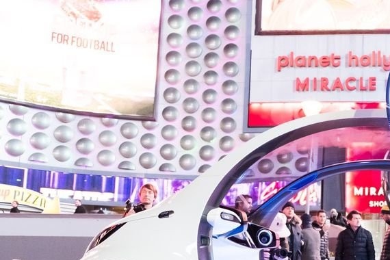 CES特辑 | 豪强与新锐的博弈，交通革命谁知沉浮