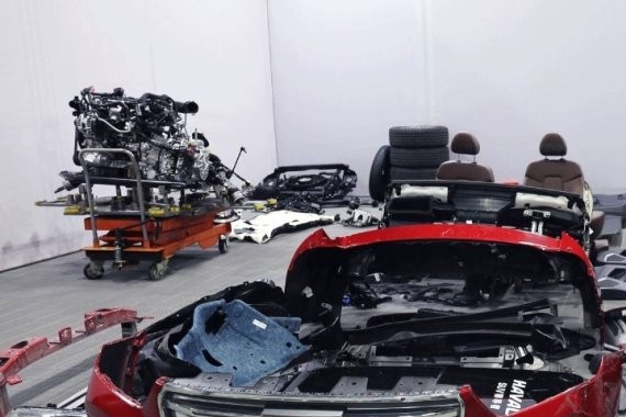 全新哈弗H6翻滚三周半之后，被拆解了……