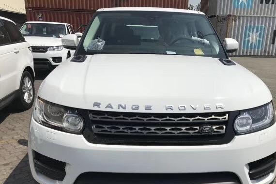 城市运动越野SUV首选路虎揽胜运动柴油版带您体验不一样驾驶感受