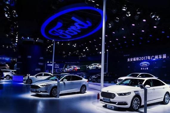 百公里2L，这次终于轮到说新蒙迪欧了｜广州车展