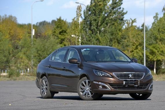 捷达的终结者，1.6T动力标配ESP才9万起，有它还看什么帕萨特