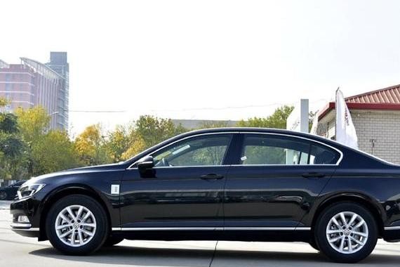 大众家族迈腾出类拔萃，强过亲哥帕萨特，不屑表弟速派，简称完美