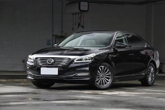 5米长的C级车，仅卖现代名图的价格，内饰却还有着30万的档次