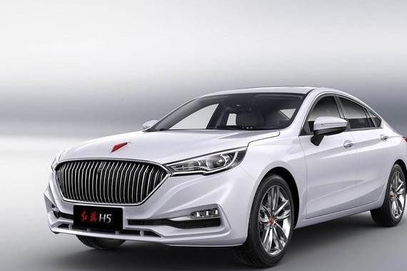 首位红旗H5车主诞生15万提走中配令人羡慕，车主：有关系就是好