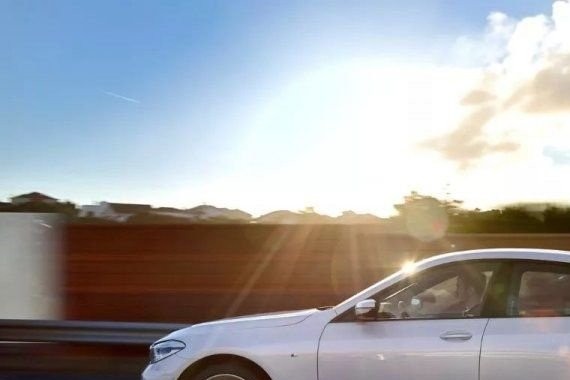 思域突然成了人挡杀人、佛挡杀佛的2货，难道是为了解救CR-V？