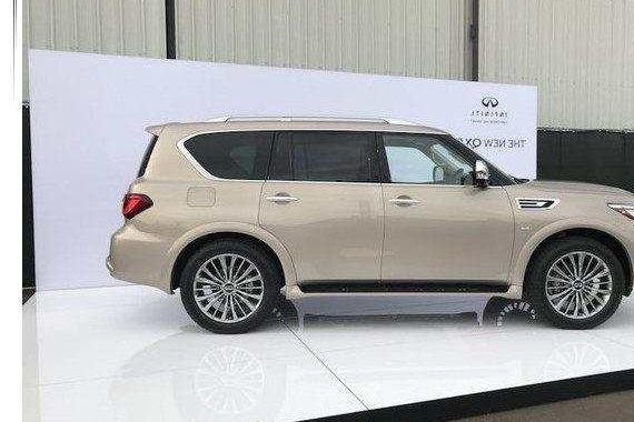 英菲尼迪全新全尺寸SUV! 外观霸气配V8发动机, 路虎见了很尴尬!