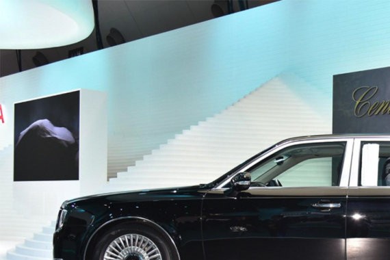 丰田顶级车型，号称“日本劳斯莱斯”，2018款丰田世纪