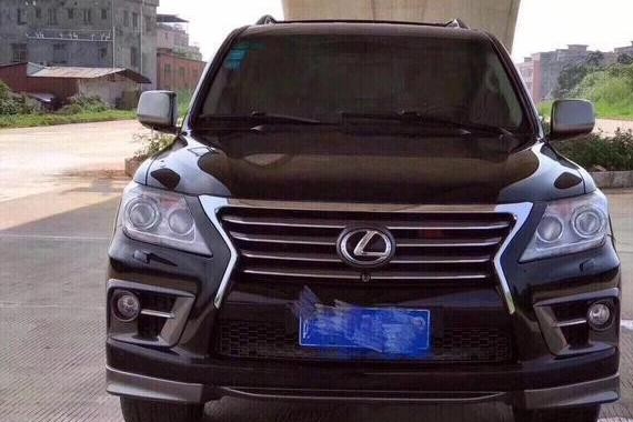 这辆LX570售30万，前后电眼，优点：要豪华有豪华 要空间有空间