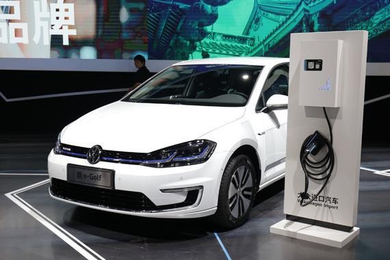 大众推出纯电动车，外观运动内饰高性价比，你猜到是哪款车了吗