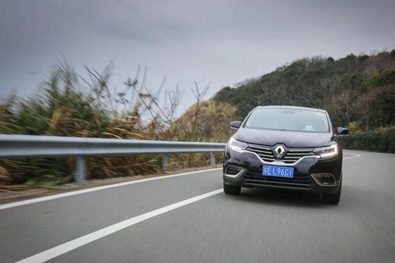 法系车操控都很牛？于是我们借了台ESPACE来跑山