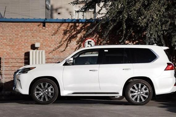 性能强于陆巡，提车加20万，比开路虎揽胜还有钱，买越野买到头了