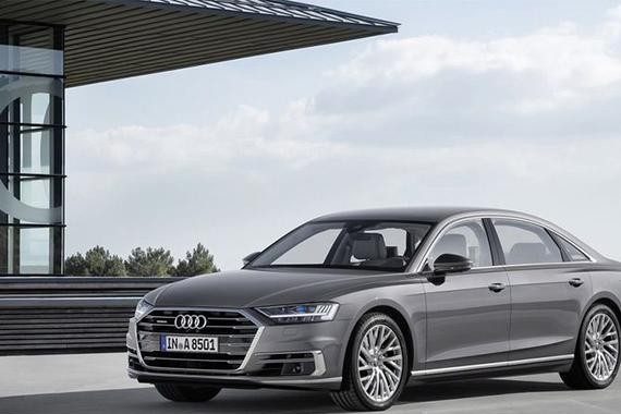 拥有激光大灯和自动驾驶的全新A8L 是否让宝马和奔驰感到害怕？