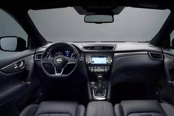 这款日系SUV真不错！比VV7大半圈，配置丰富仅14万