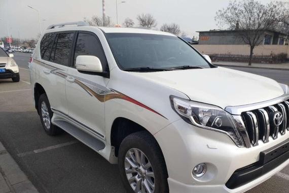 新车落地60万的丰田普拉多，1.7万公里后车主嫌车丑卖车，尴尬