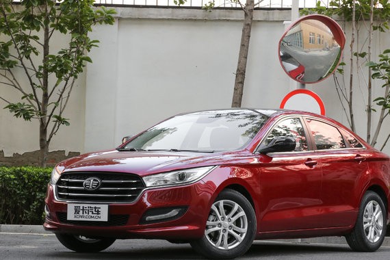 奔腾B50新增车型上市 12.28-15.08万元