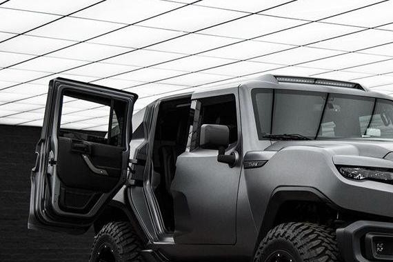 有钱就要买买买啊，奥斯卡影帝和他的“坦克”