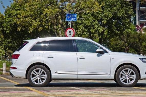 整车进口，2吨车重6.2秒破百，上市直降15万，宝马X5最怕它