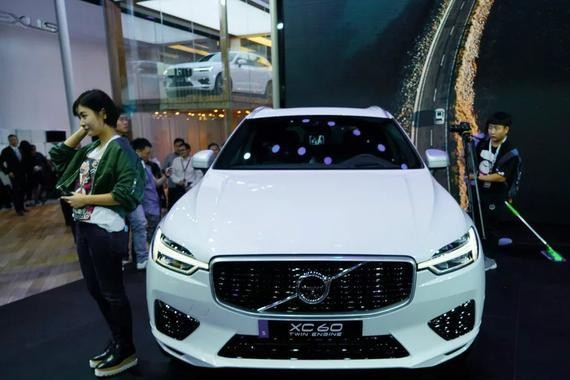 没开过XC60沃尔沃新能源车门那边 的M12是什么