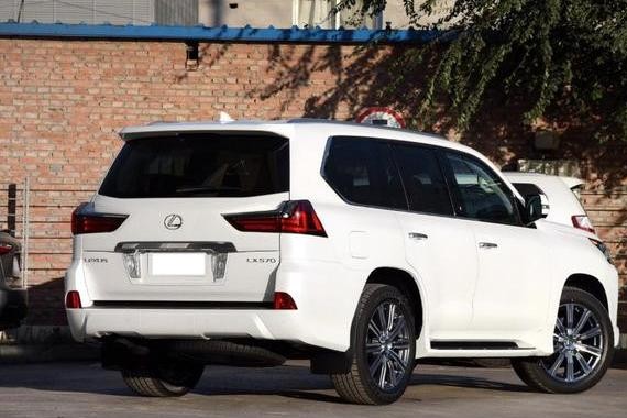 性能强于陆巡，提车加20万，比开路虎揽胜还有钱，买越野买到头了