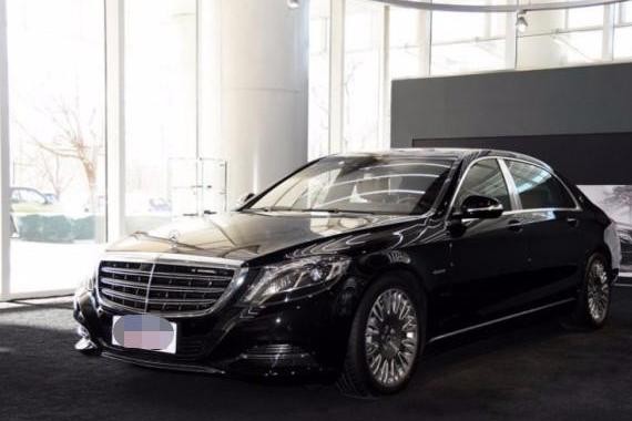 曾因销量破产，被奔驰救活，赔钱货现在加价20万，还难提到车