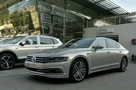 嫌A6，E级太贵！这两款20万合资车照样让你脸上有光